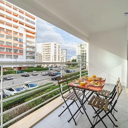 Bright Flat With Pool & Balcony By Hostwise * Portimao
