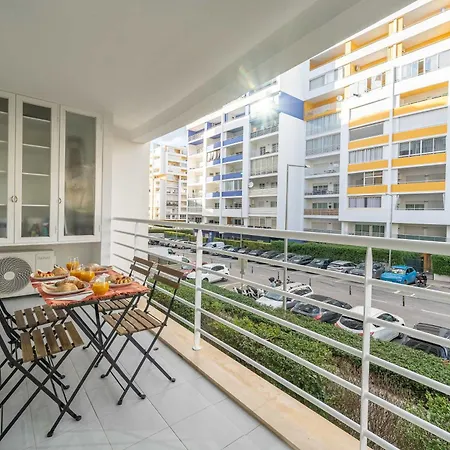 Bright Flat With Pool & Balcony By Hostwise *